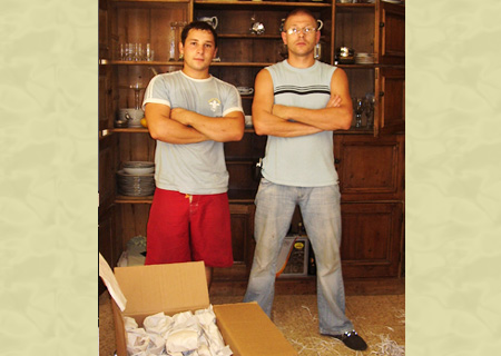 Bugi Moving team